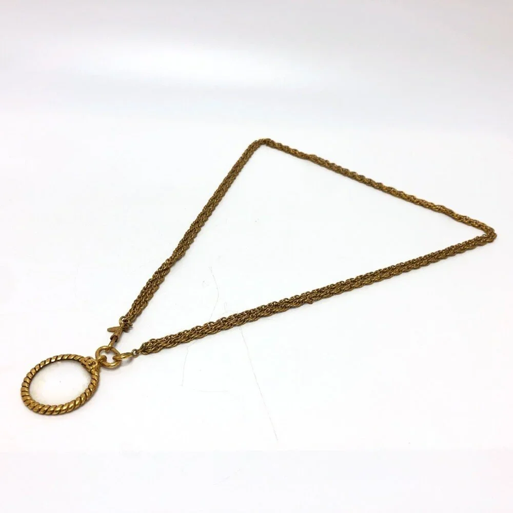 CHANEL Authentic Vintage Gold Necklace - Picture 5 of 9